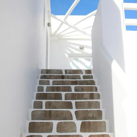 Guest house White Myth 2*