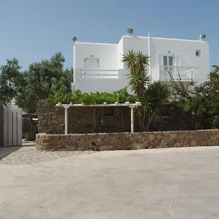 Guest house White Myth 2*