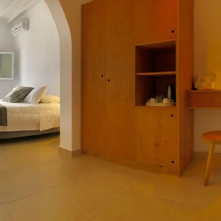Guest house White Myth Mykonos Town
